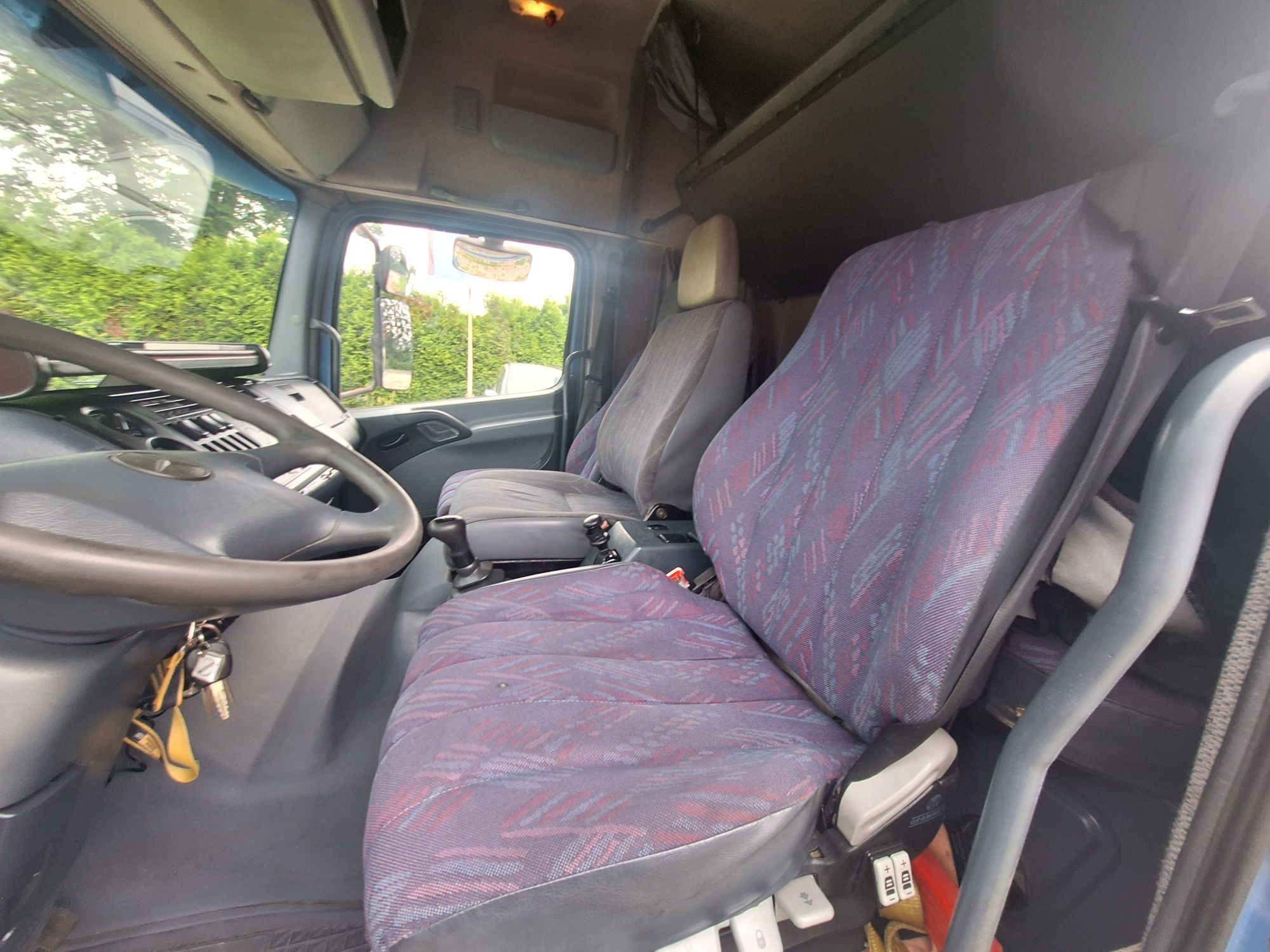 Atego 923 Autolaweta  Laweta 8600kg Pomoc Dogowa Najazd 7.4m Specjalny