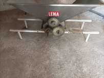 Esmagador de Uvas Manual Lena
