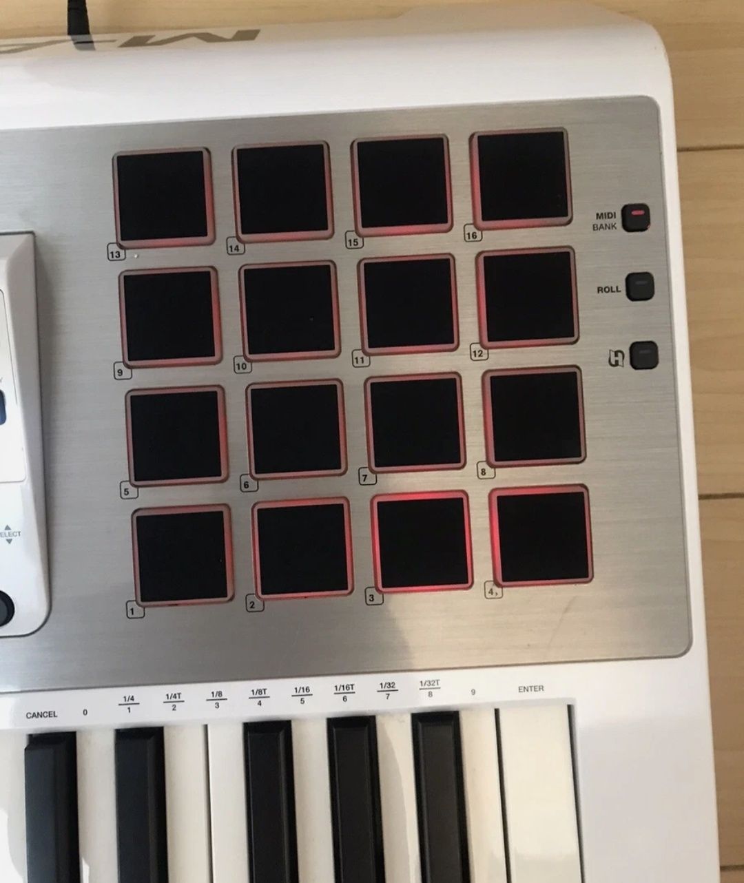 Teclado midi m-audio axioma air 25