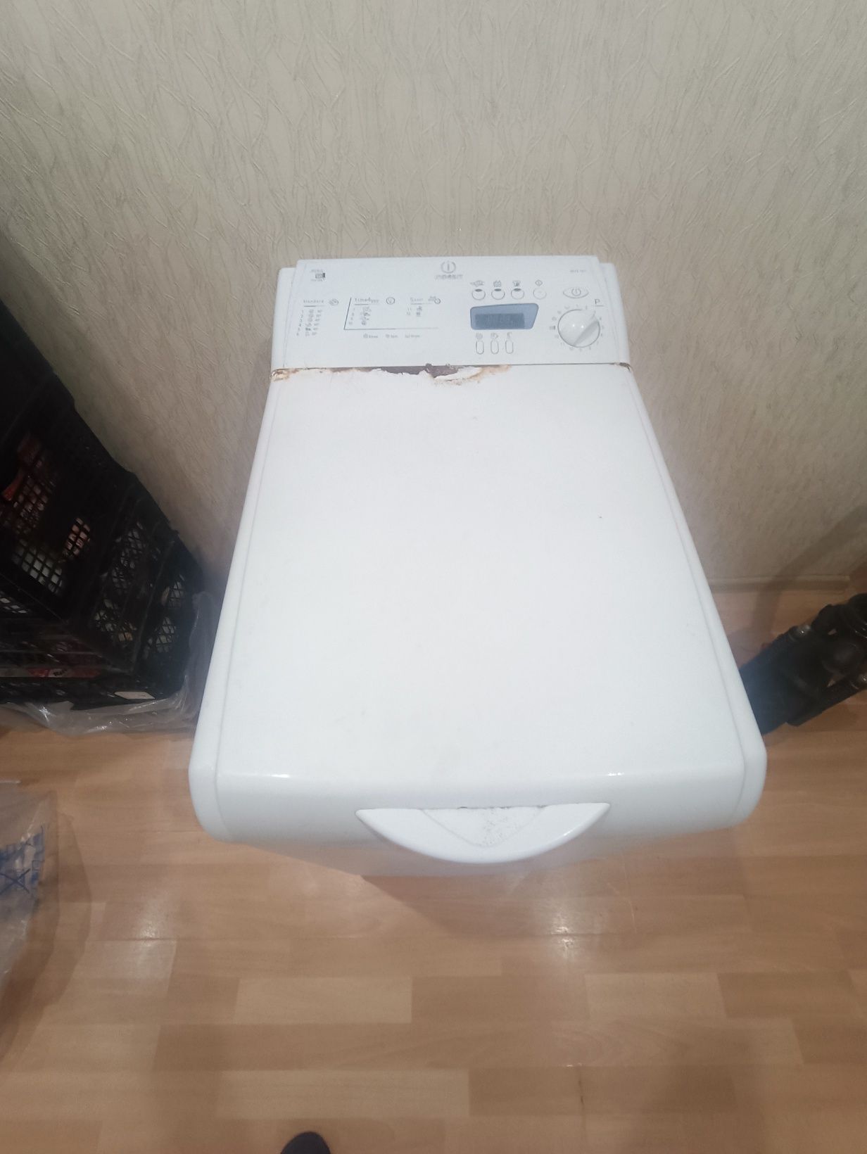 Продам стиральную машинку indesit wite 107 в нерабочем состоянии