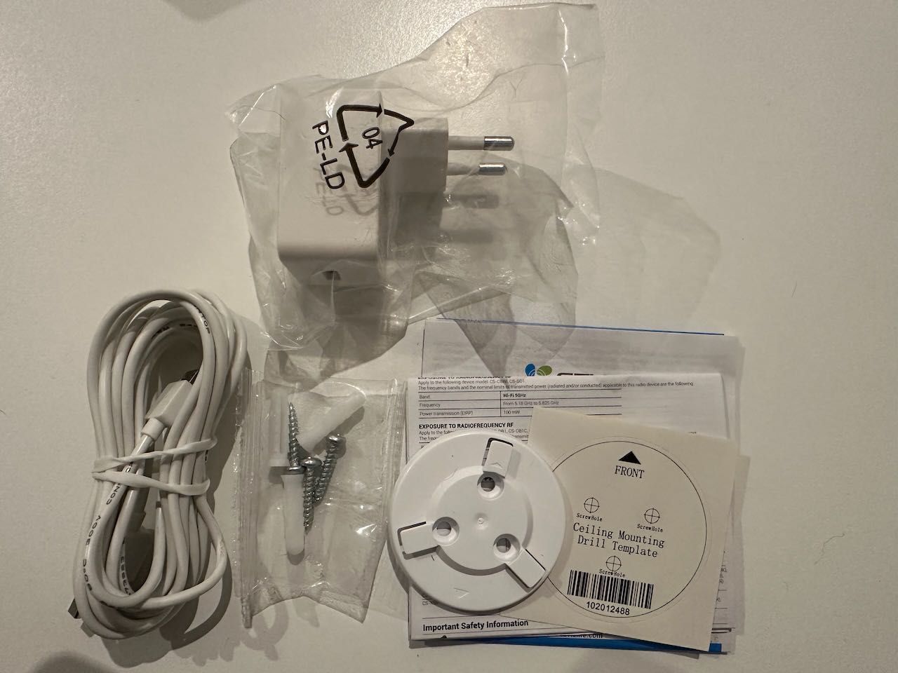 Câmara EZVIZ C6W 4MP com cartão 8GB