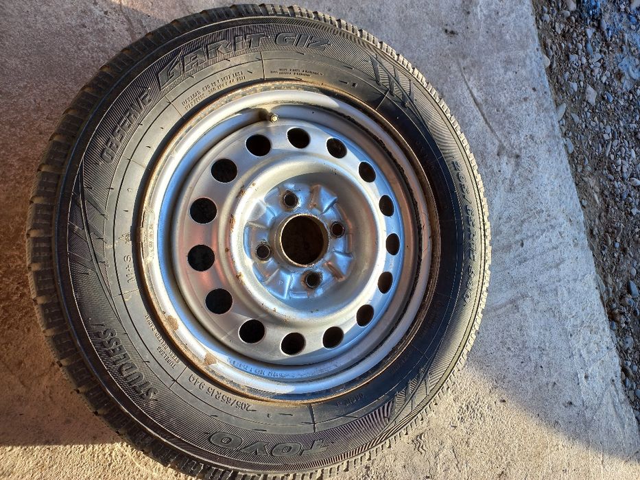 Продається зимові колеса автомобіля Мітсубісі Галант 7в хорошому стані