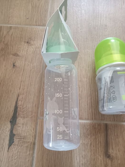 Соска пустушка baby love та пляшечки