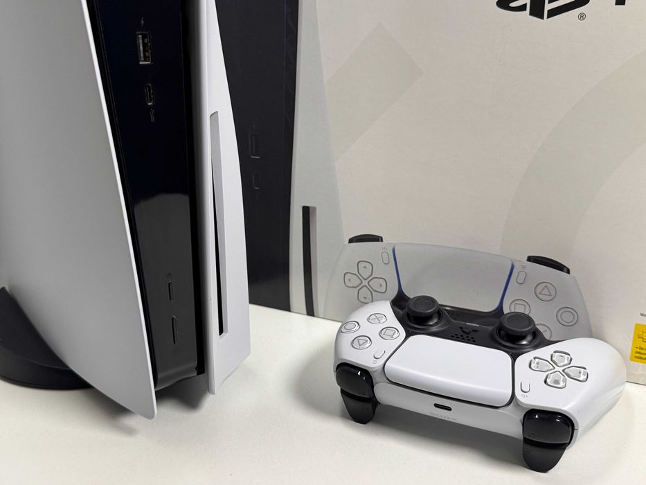 Konsola PlayStation 5 PS5 825GB z Padem Napędem Super Stan Gwarancja