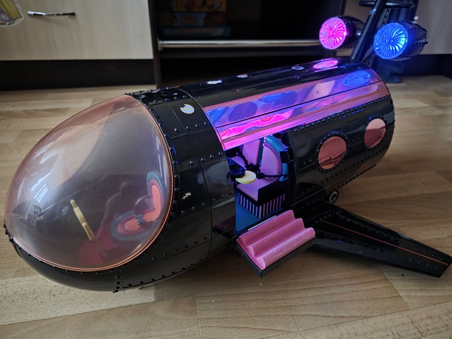 Самолет LOL OMG surprise