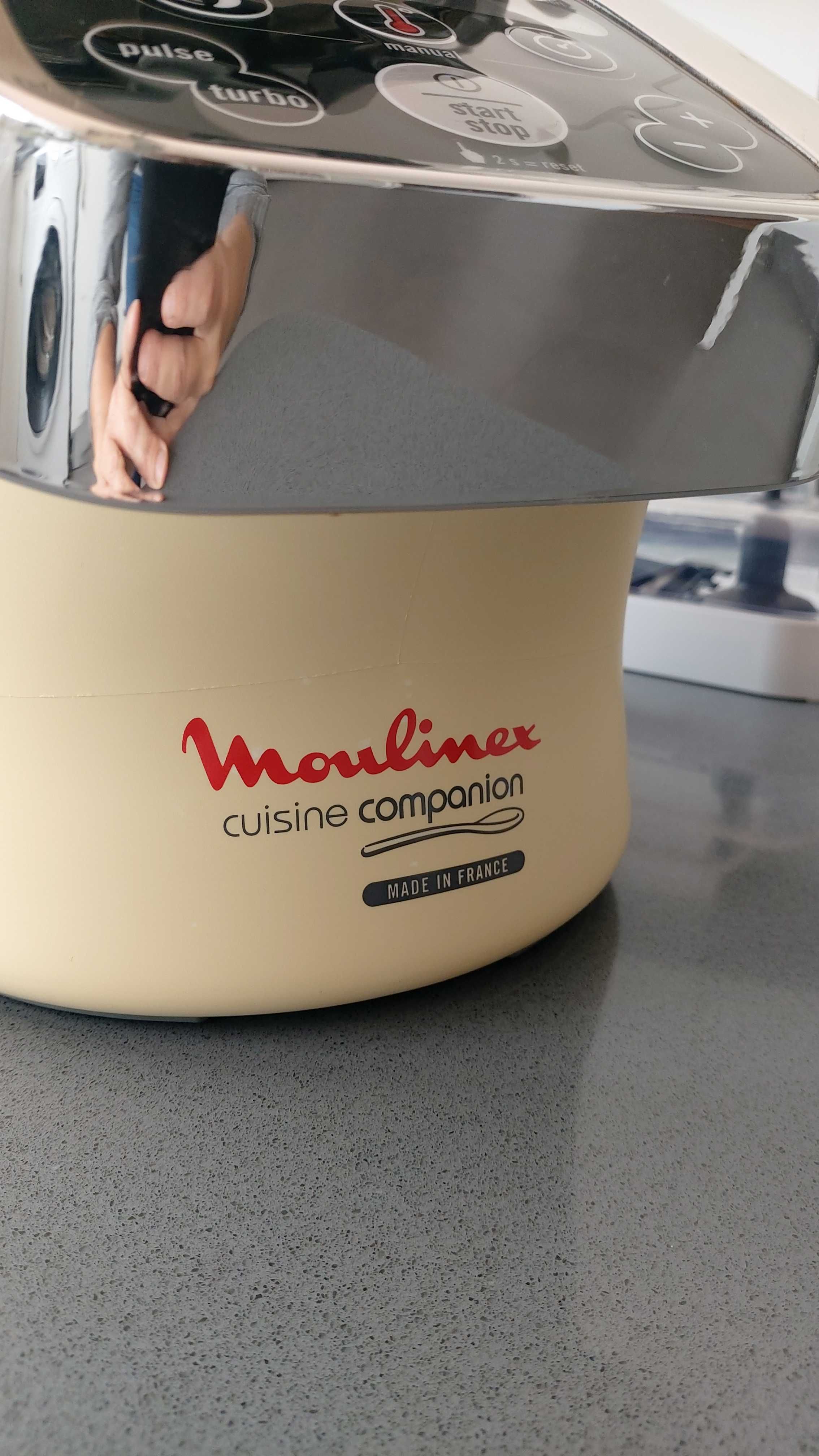 Cuisine Companion Moulinex + todos os acessórios e livro de receitas