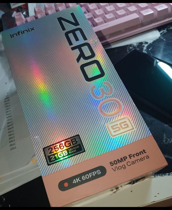 Infinix Zero 30 5G telefon, smartfon