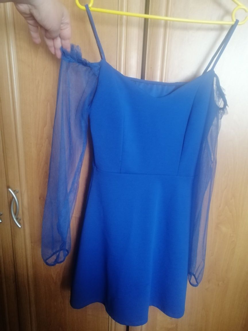 Sukienka niebieska ramiączka