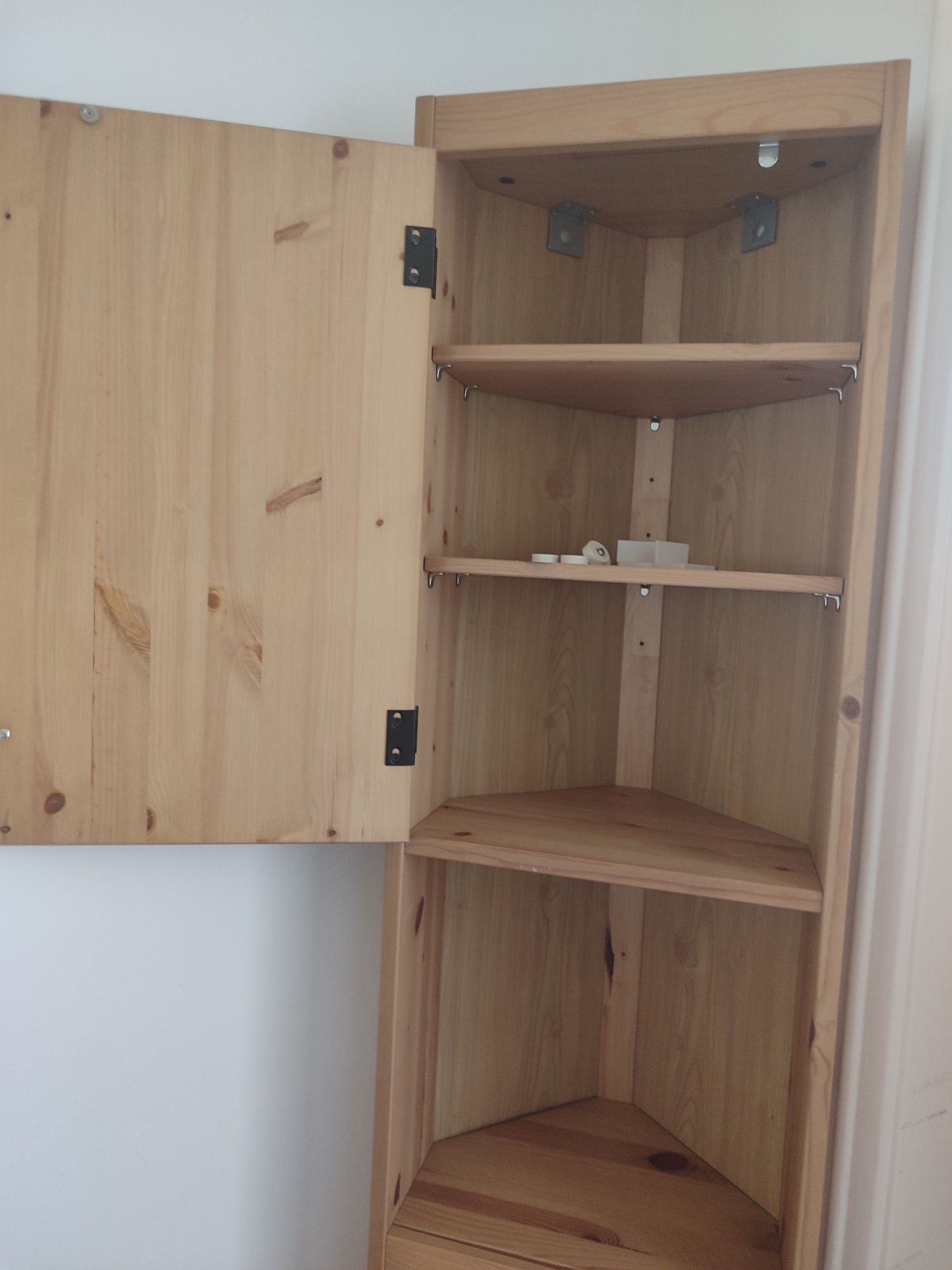 Movel canto  Ikea madeira Silveran