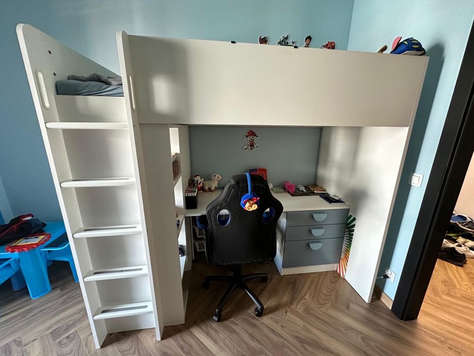 Łózko z biurkiem