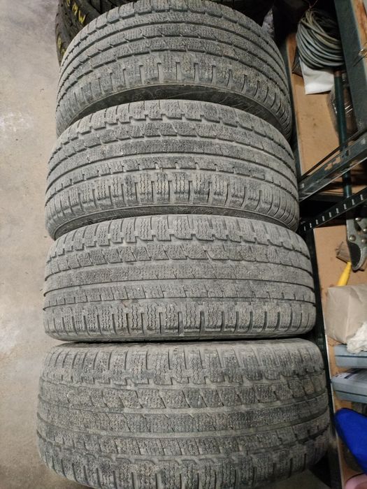 Opony zimowe 235/50 R18