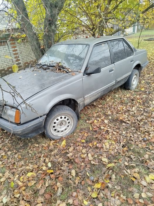 Продам Опель аскона opel