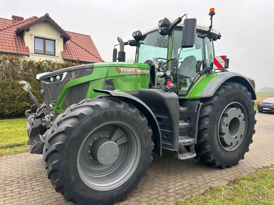 Fendt 942 Gen6 Profi Plus, 936,939,1050