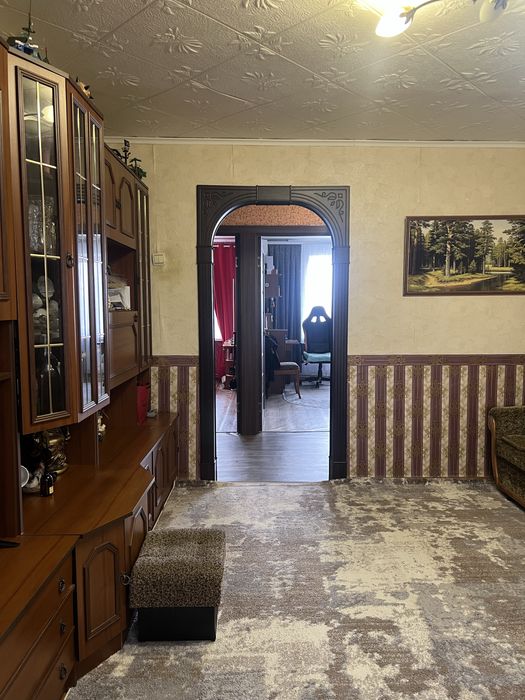 3-кімнатна квартира смт. Новомиколаївка