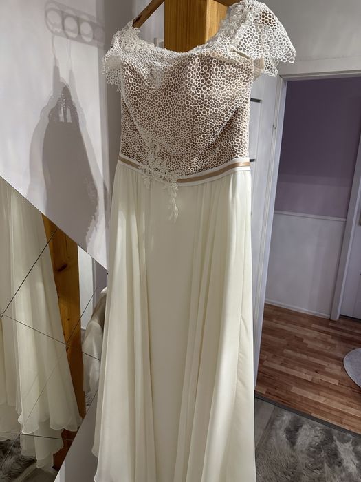 Suknie ślubne  42-46 rozmiar