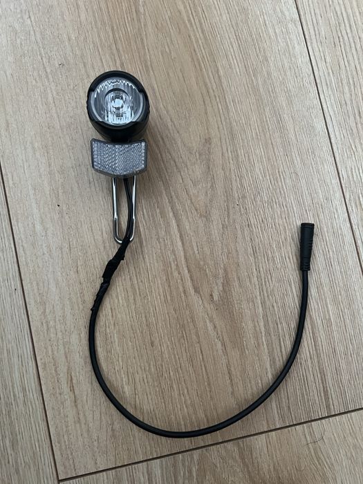 Lampa rowerowa LED na akumulator (do 48 V), jak nowa, z wtyczką