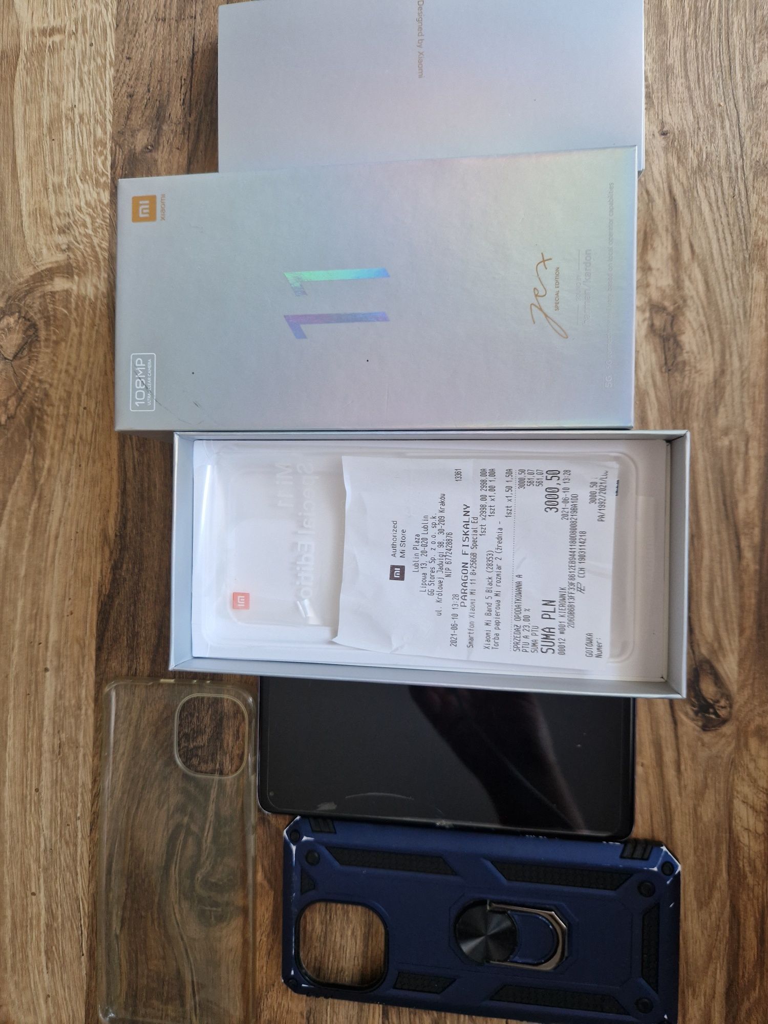 Xiaomi Mi 11 zbita szybka