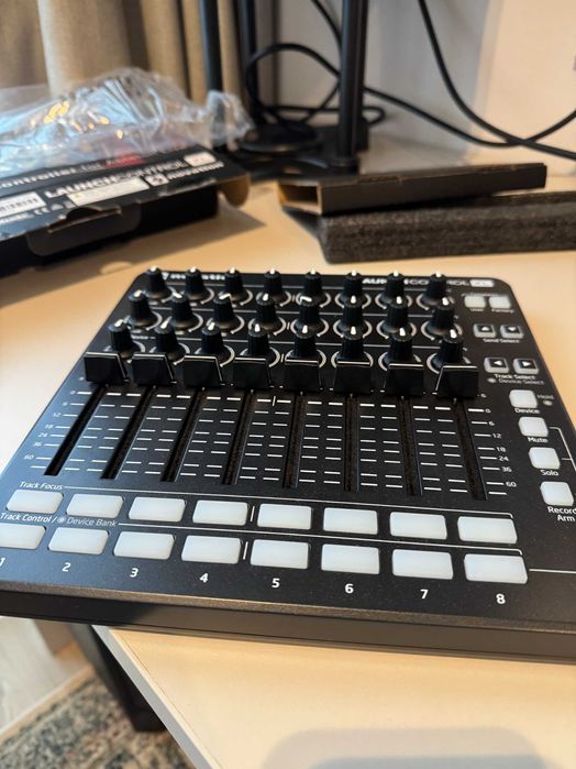 Novation Launch Control XL Mk2 kontroler