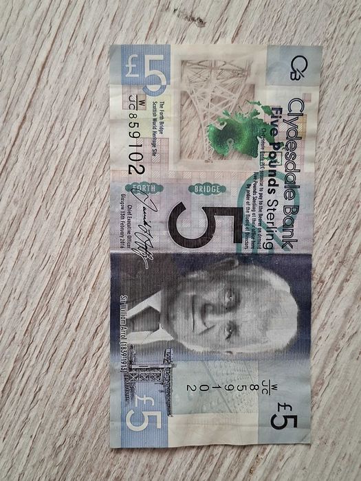 5 funtów brytyjskich 2015 rok