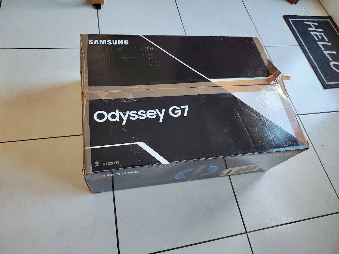 Монітор Samsung Odyssey G7 C27G75TQSUXEN