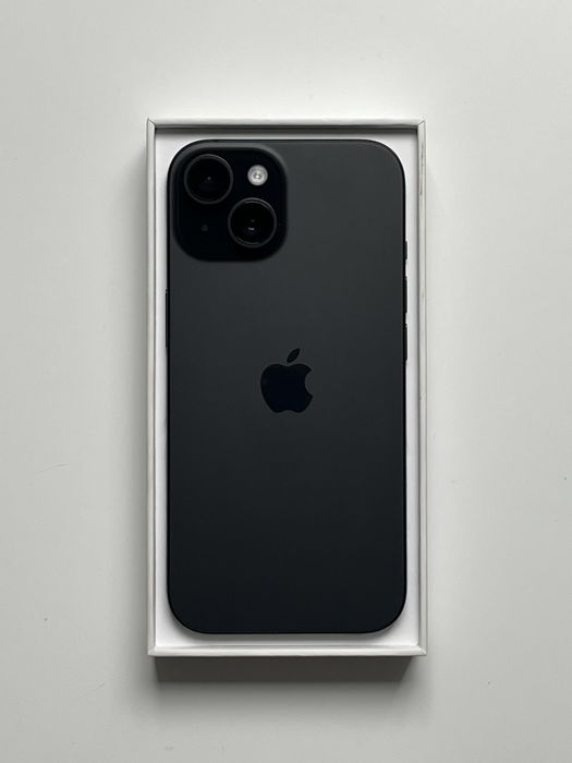 OUTLET Apple iPhone 15 128GB 8 cykli baterii FV23% Gwarancja