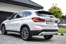 BMW X1 Perłowe BMW X1 70 tyś km kamera, czujniki Full LED polski salon okazja