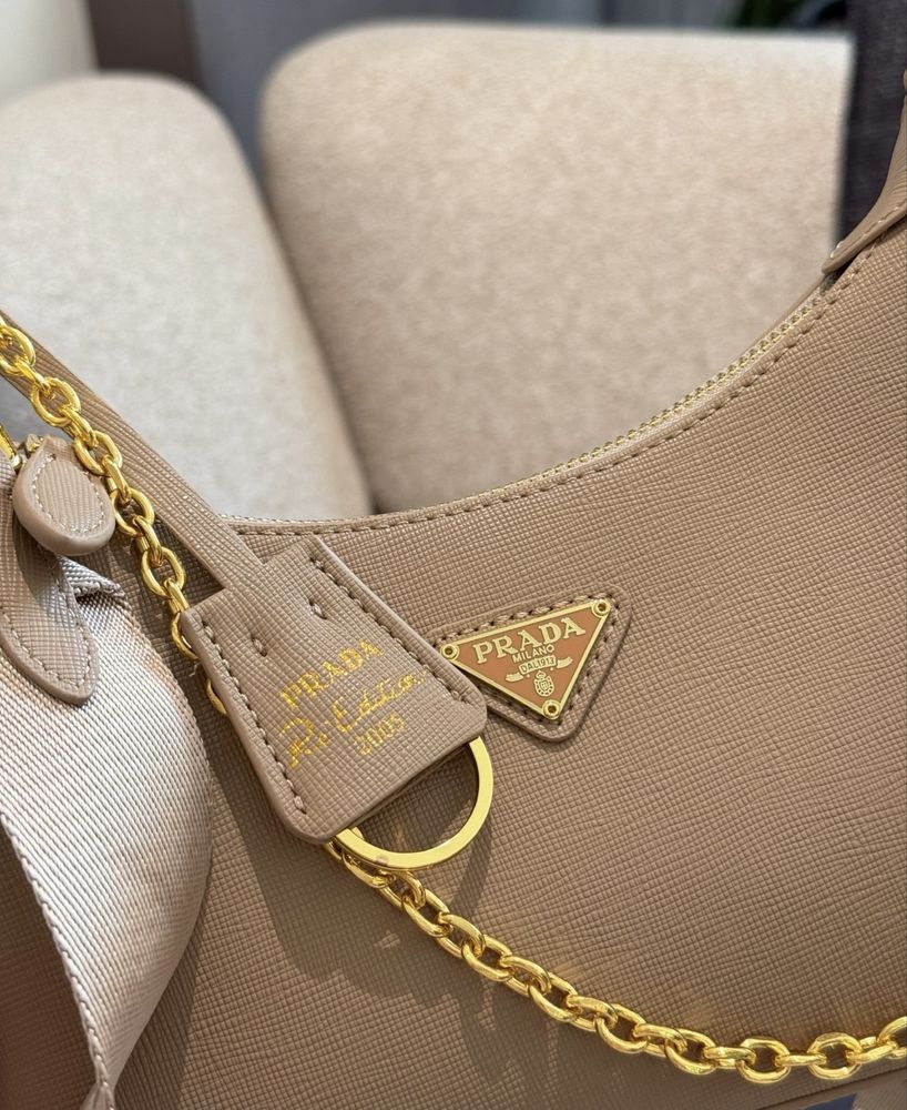Сумка в стилі Prada re-Edition 2005 Saffiano 1:1