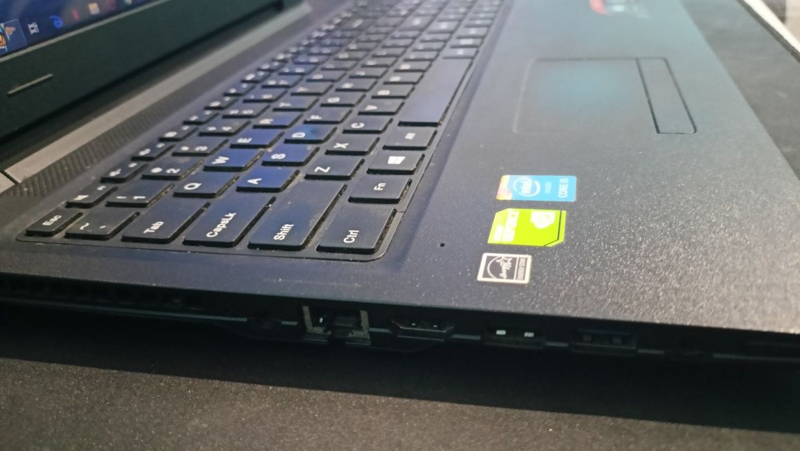 Laptop Lenovo Ideapad 100 15IBD i5 GeForce 920mx