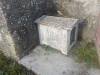 Casa do cão em cimento