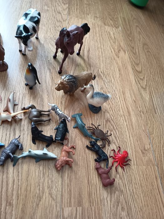 Zestaw figurek zwierzątek