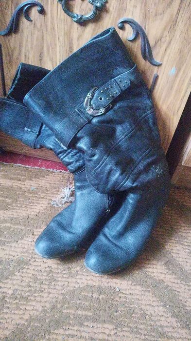 Продам дешево сапожки