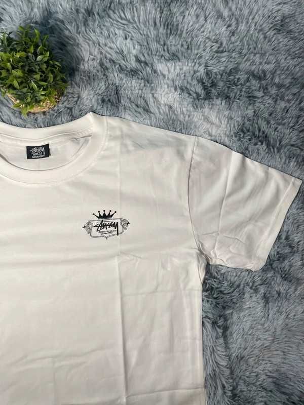 Nowa koszulka Stussy, rozmiar M