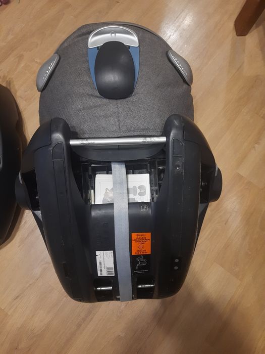 автокрісло Cybex Cloud Q з базою