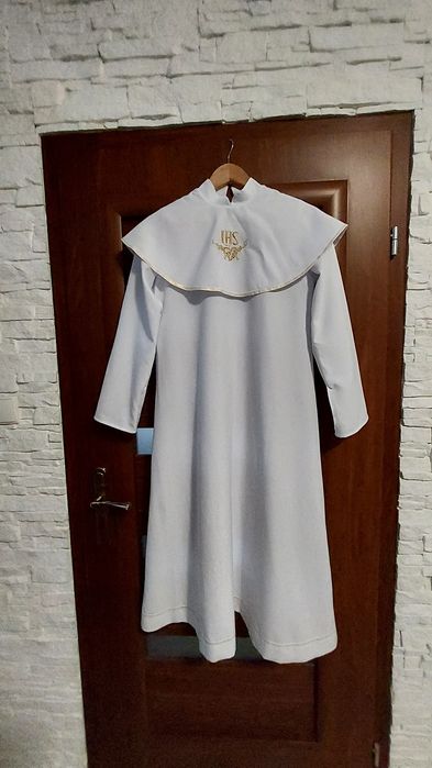 Alby 2 szt oraz Bolerko 1 szt - raz użyte ( stan idealny ).