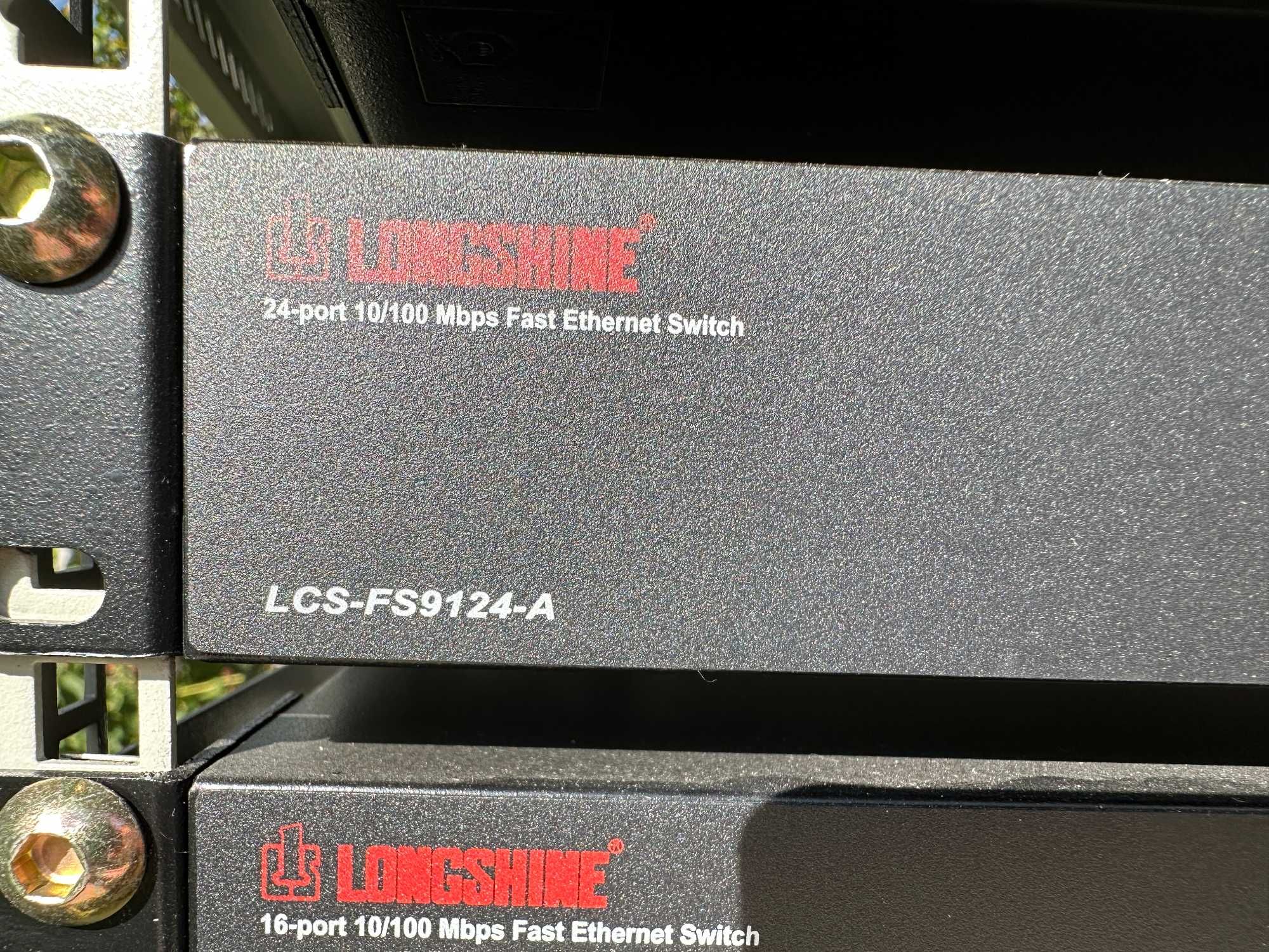SWITCH Longshine LCS-GFS9326 LCS-FS9124-A LCS-GS9116-A Łącza sieciowe
