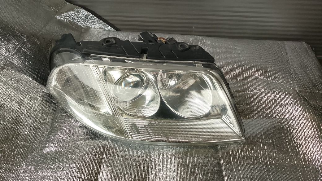Lampa przód Passat B5 lift PRAWA