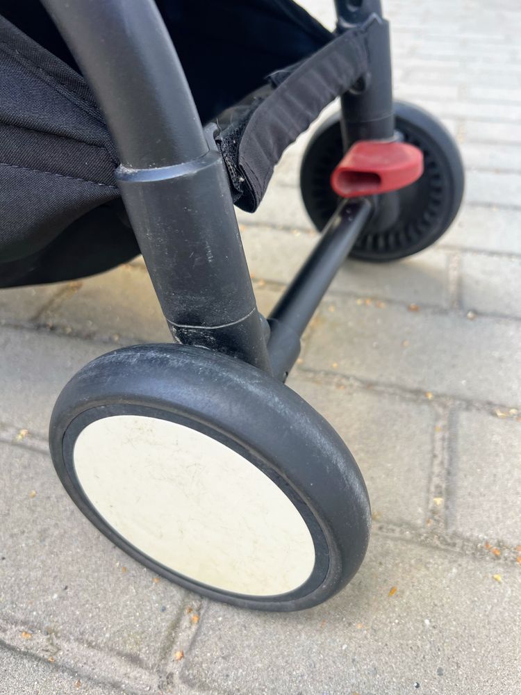 Wózek babyzen yoyo 2 z podnóżkiem