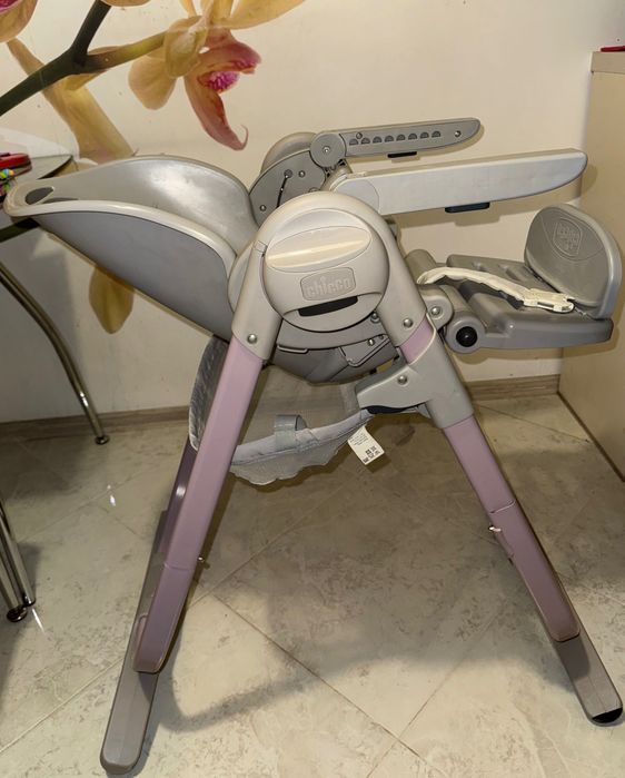 Годувальний столик Chicco Polly Magik