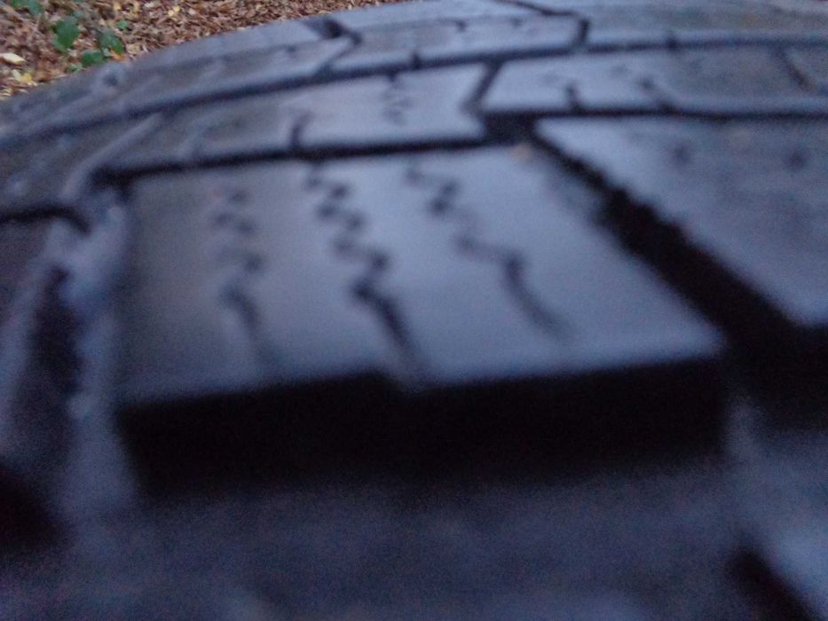 2szt. 215.65.16 C  Hankook Winter RW06 215/65R16 C 106/104T