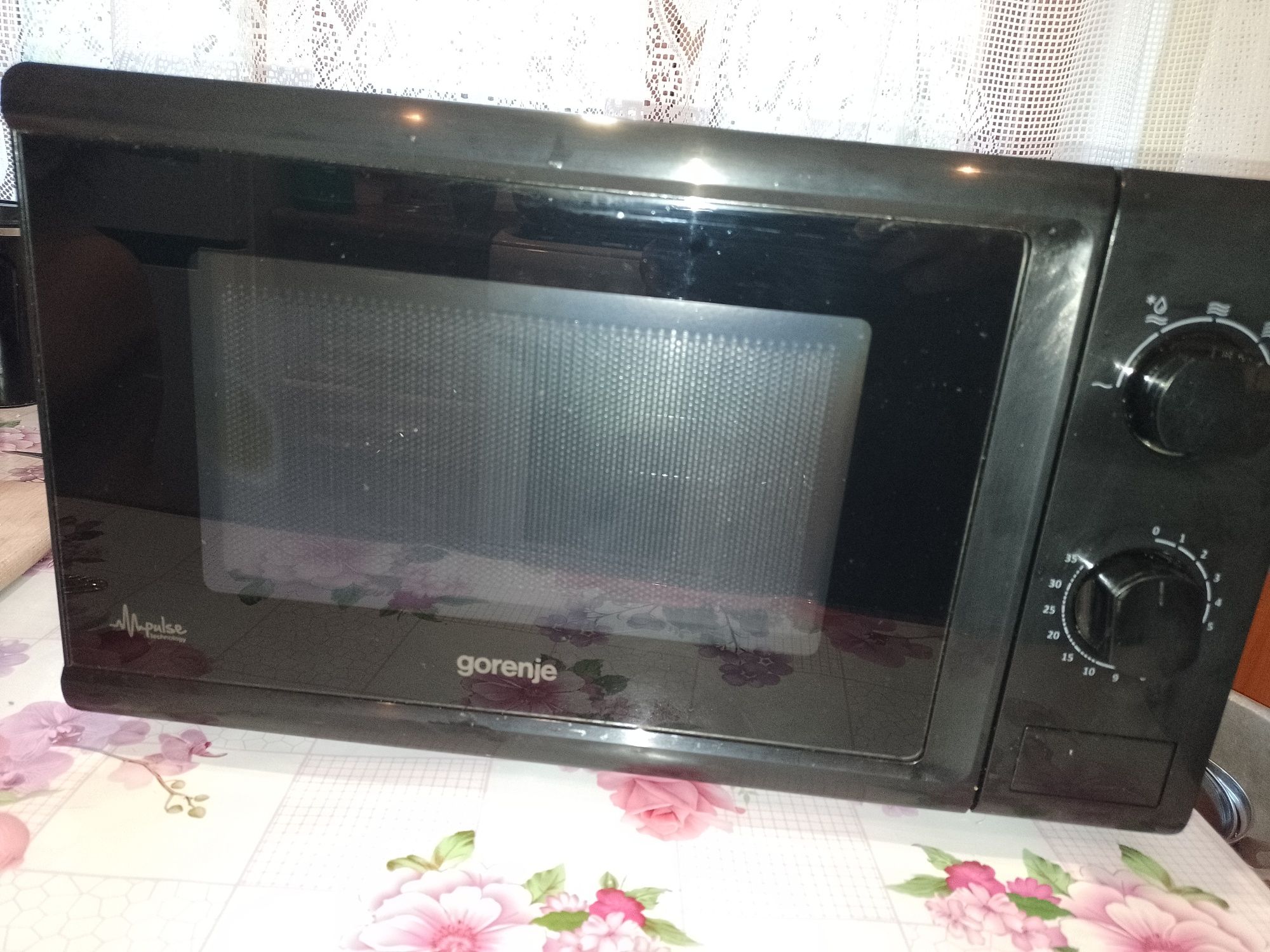 Продам микроволновую печь Gorenje