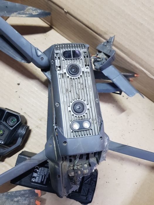 Квадрокоптер DJI Mavic 3 Pro