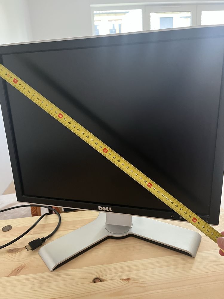 Monitor dell przekatna 50cm