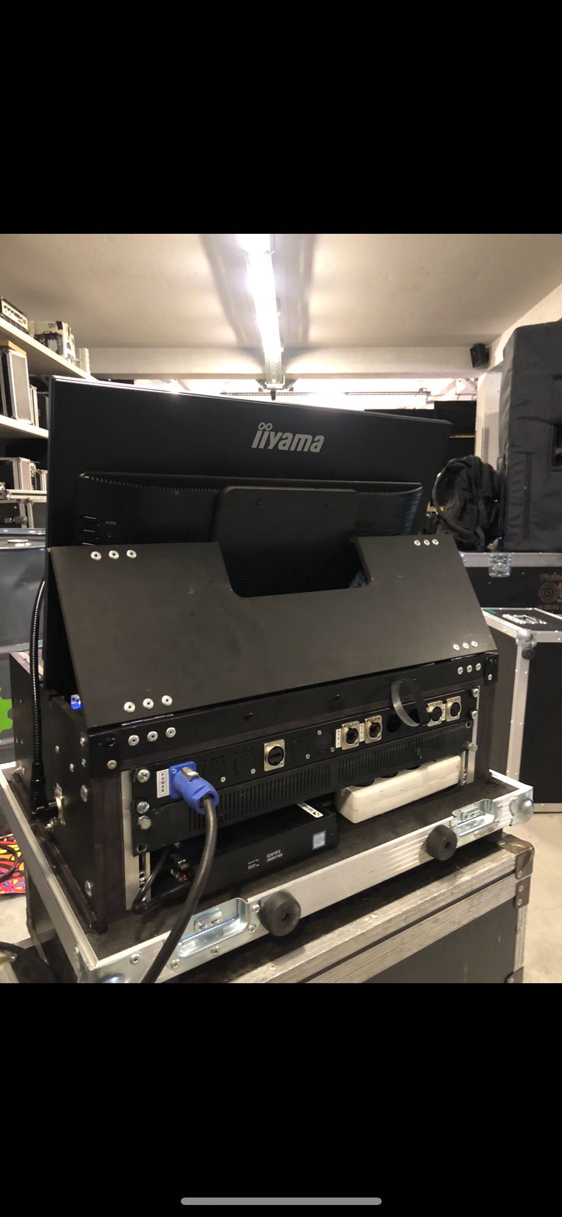 ChamSys MagicQ Compact Connect Do sterowania światłem