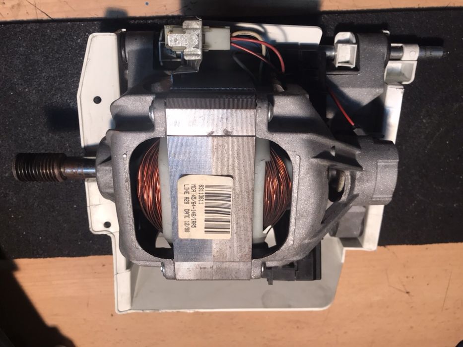 Silnik pralki Bosch WOB 1200