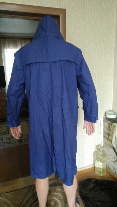 Плащ   брезентовий синий .
