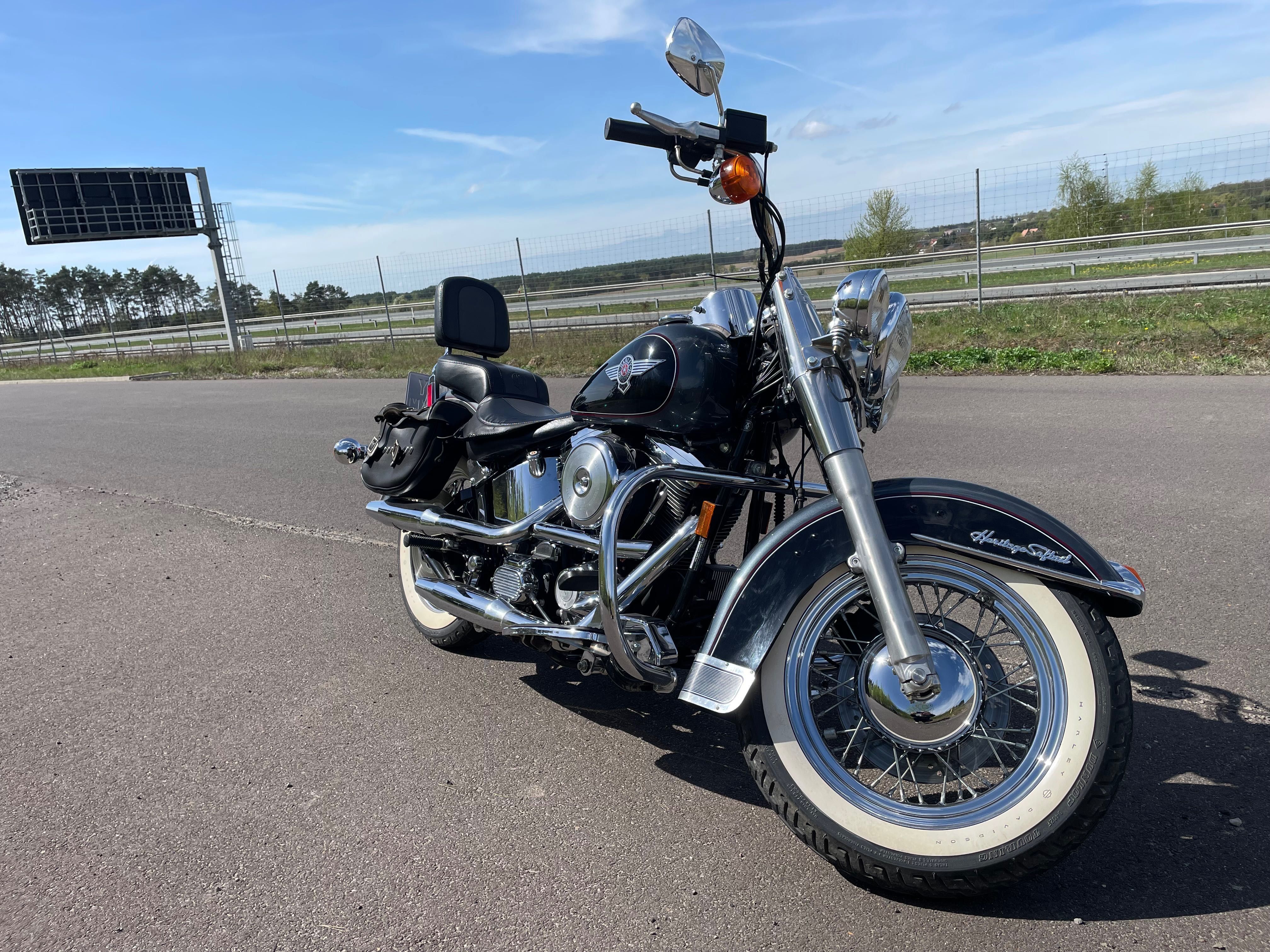 Harley Davidson Heritage Softail FLSTN z 1995 roku