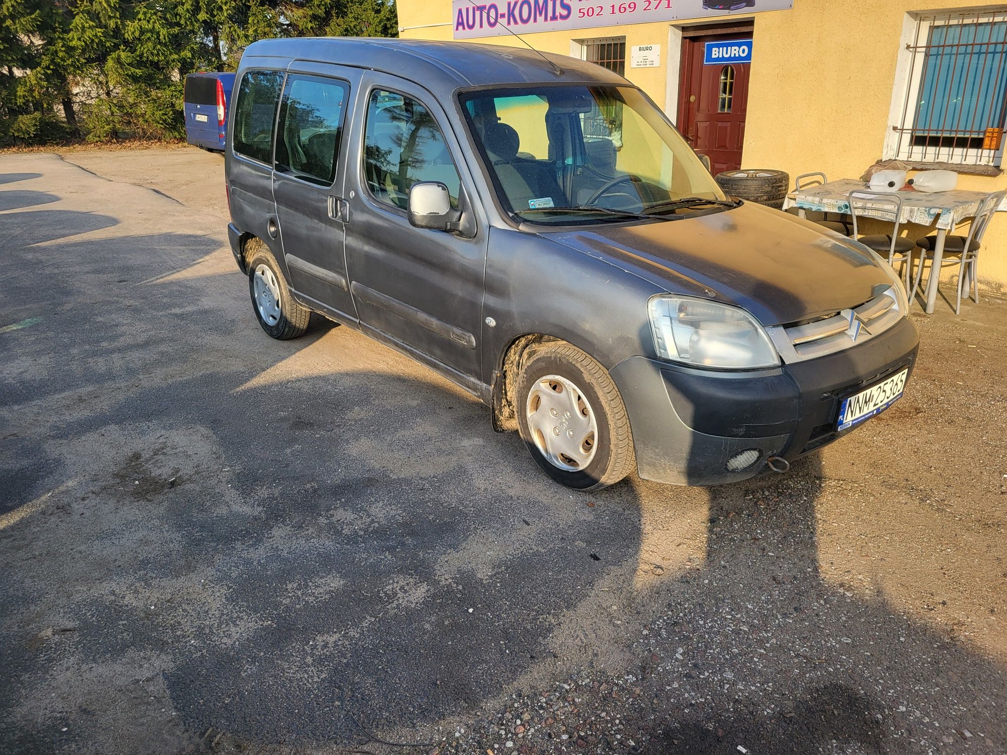 Sprzedam citroen berlingo lift 1.9d 2004r 5osobowy