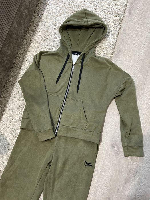 Жіночий спортивний костюм Staff M