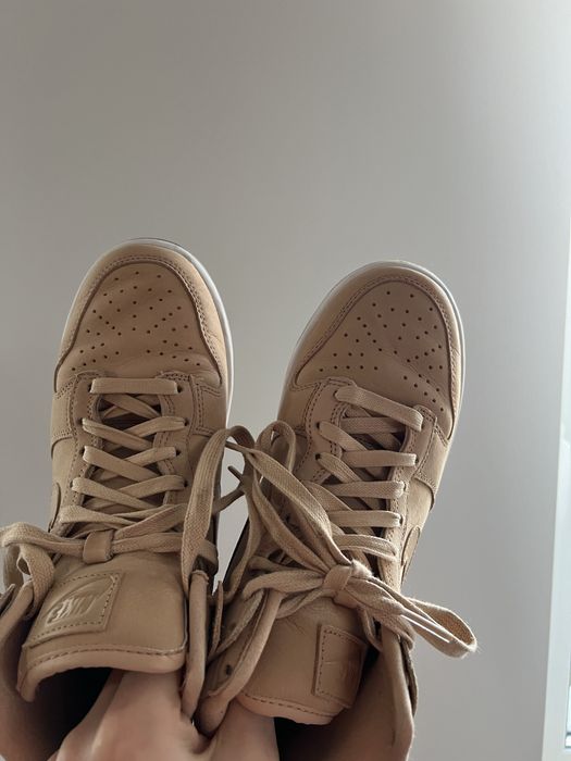 Sneakersy NIKE Dunk High Prm Beżowe roz. 37,5