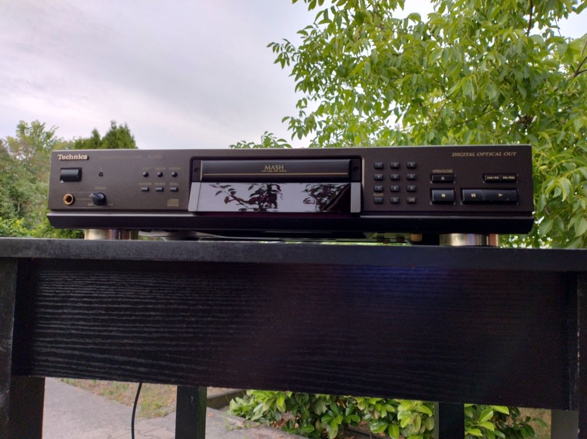 TECHNICS SL-PG4  odtwarzacz CD